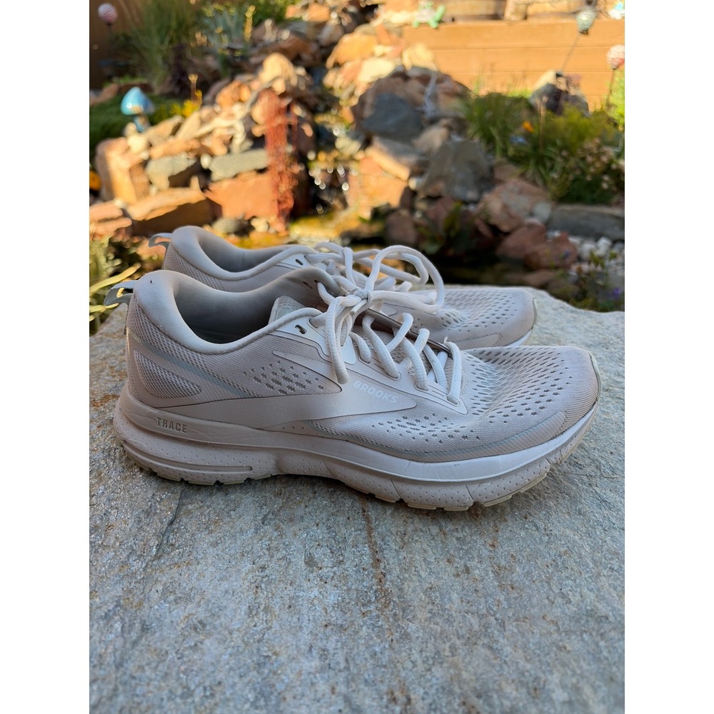 Brooks Trace 3 Womens‎ Running Shoes Beige Sand 1204011B270 Neutral Sneakers 8.5
